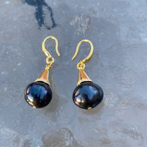 Real Pearl Earrings, Dangle style - Picture 1 of 3